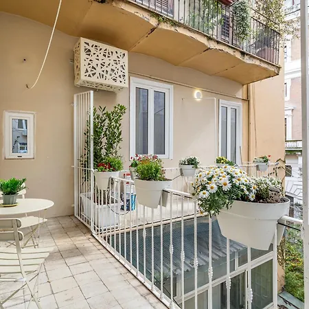 Iflat Stylish & Cozy In The Heart Of Monti Apartmán
