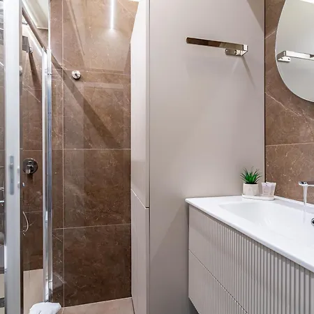 Iflat Stylish & Cozy In The Heart Of Monti Apartmán